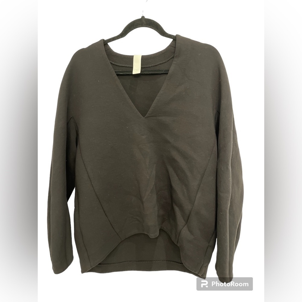 Bc black v neck sweater long sleeve structure